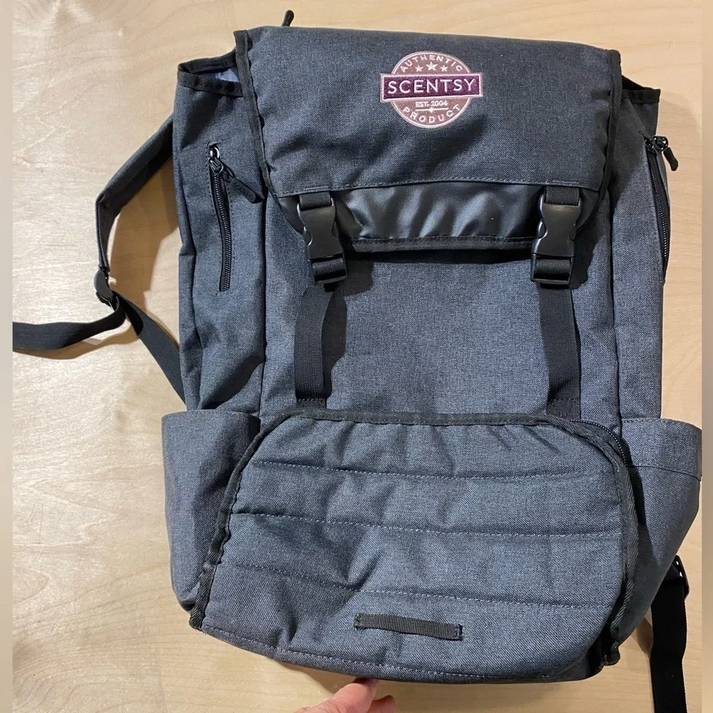 Scentsy Black Backpack (IY)